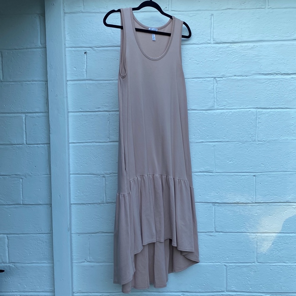 Keith | light pink midi dress with pockets | size M